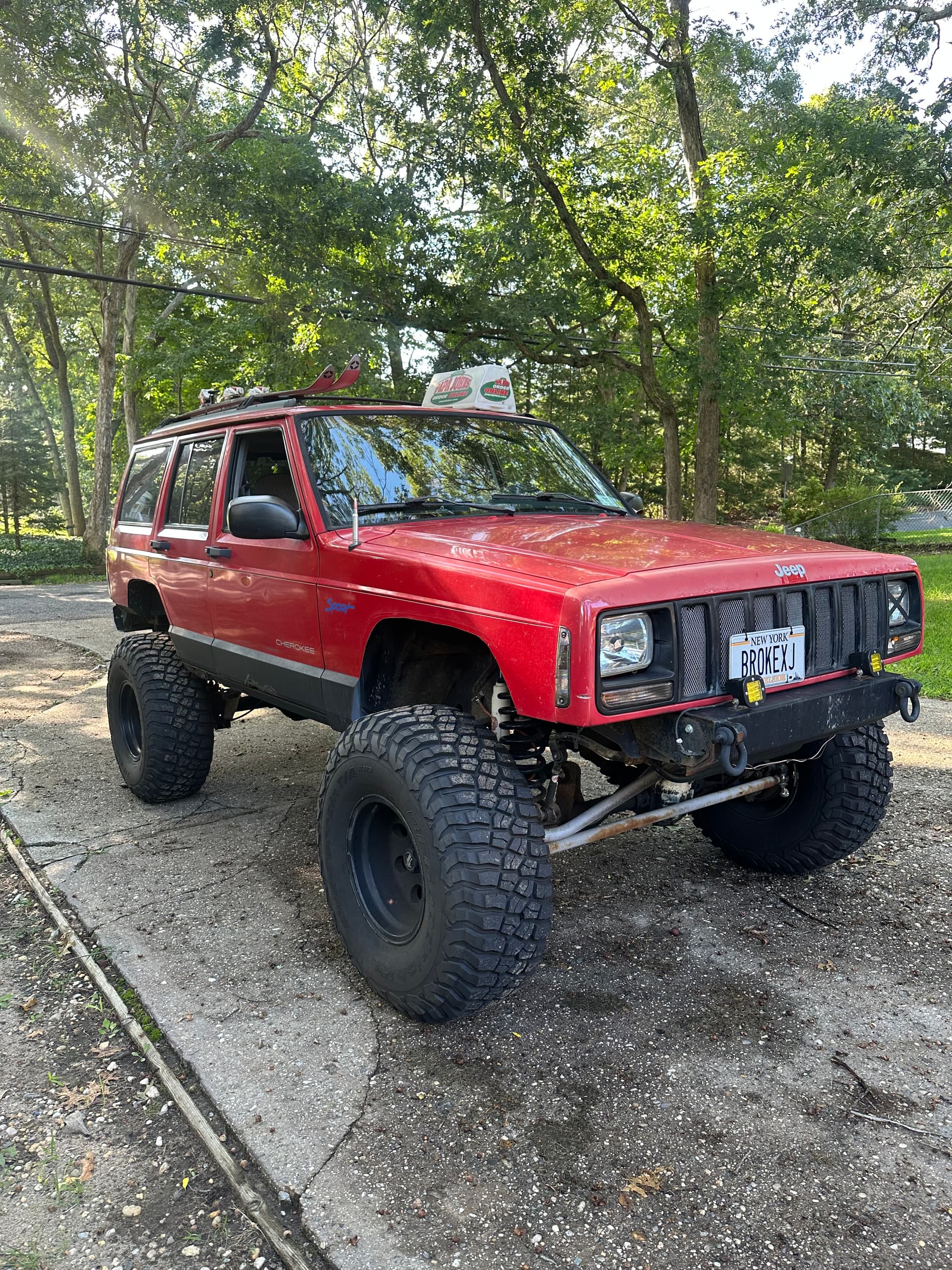 1998 Jeep Cherokee Sport 