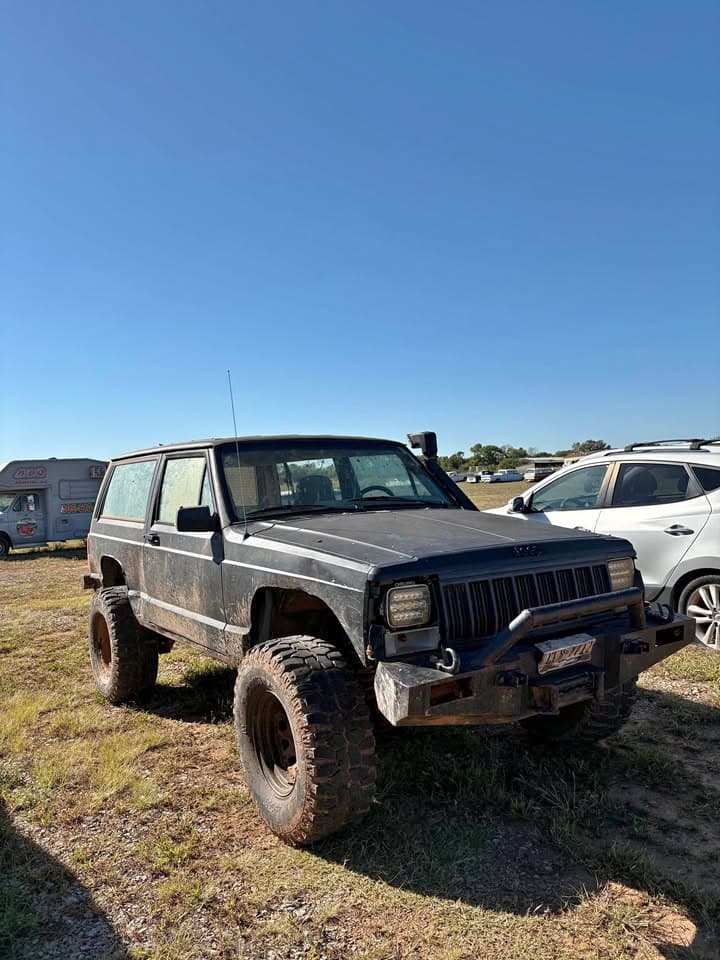 1995 Jeep Cherokee Sport SUV 2D